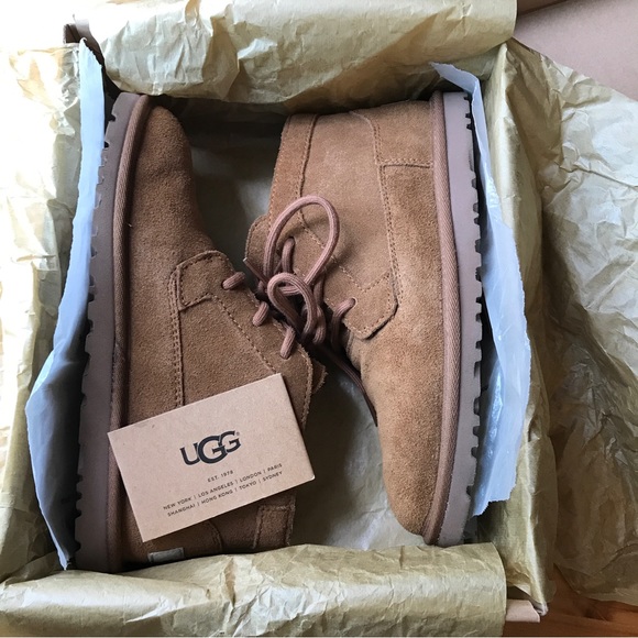 UGG Other - UGG Kid's Chestnut Derick Boot Big Kids Size 4 Unisex